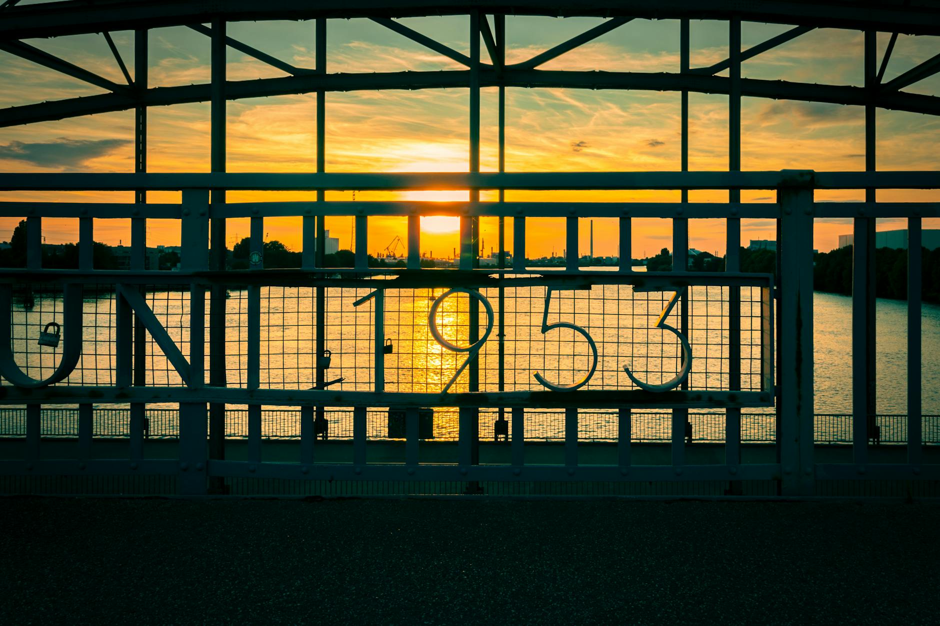 あなたの知らない世界